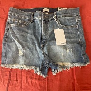 BNWT Sneak Peek Jean Shorts Size Large